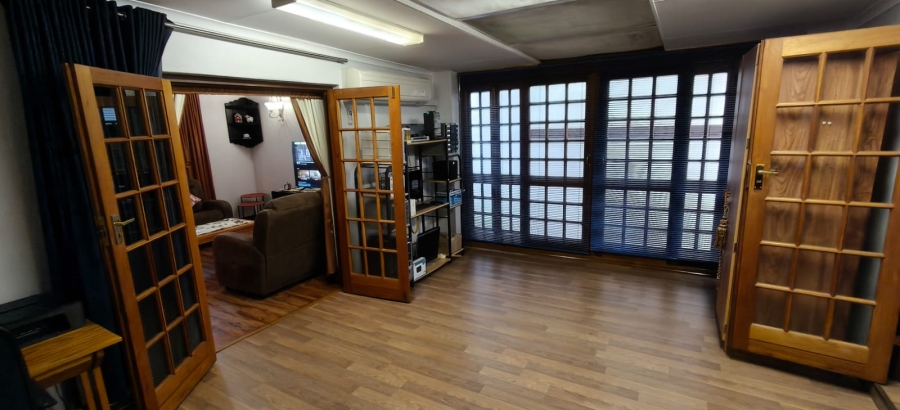 3 Bedroom Property for Sale in Protea Park North West